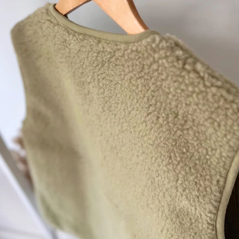 Alwero  Wollweste für Erwachsene 'TYB'  Pistachio - Image 3