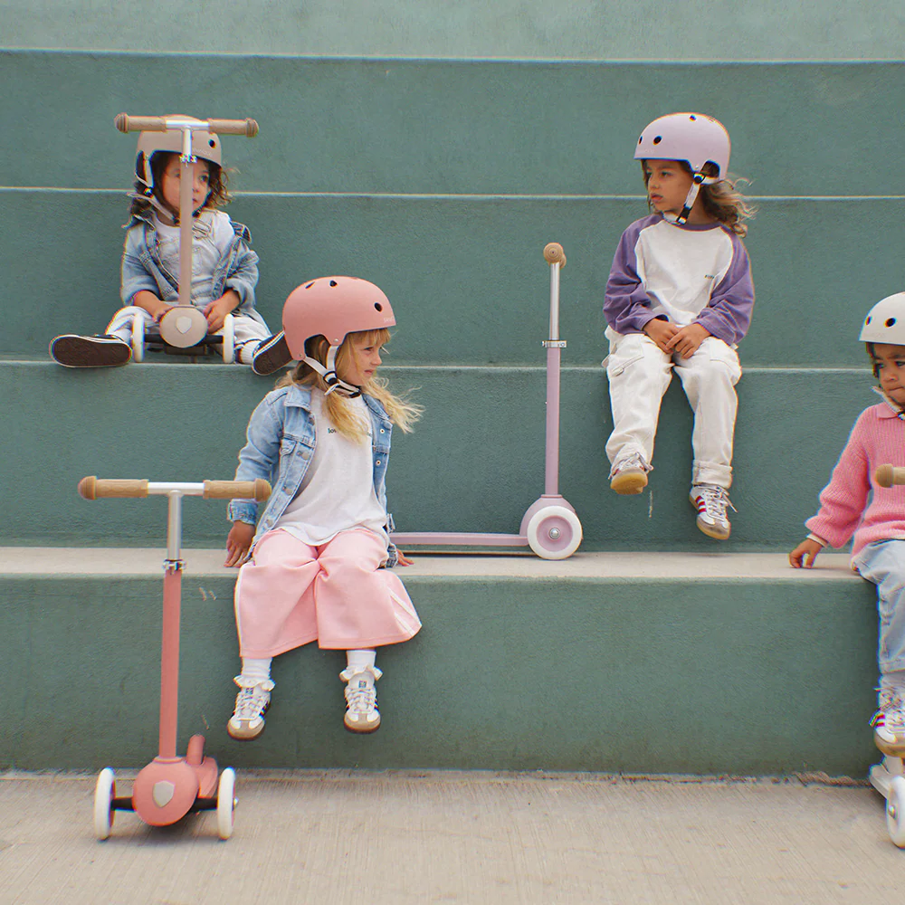 Banwood  Scooter 'Vintage Eco' Raspberry - Image 12