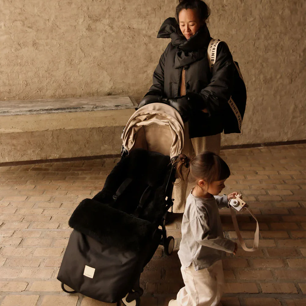 BINIBAMBA  Schaffell Kinderwagen Fusssack für alle Gurtsysteme Noir - Image 3