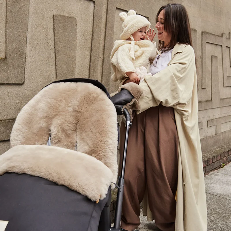 BINIBAMBA  Schaffell Kinderwagen Fusssack für alle Gurtsysteme Toast - Image 2