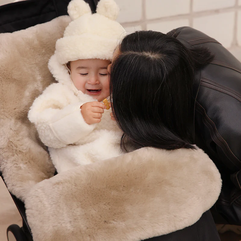 BINIBAMBA Schaffell Kinderwagen Fusssack Toast - Image 16
