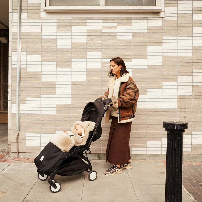 BINIBAMBA Schaffell Kinderwagen Fusssack Toast - Image 9
