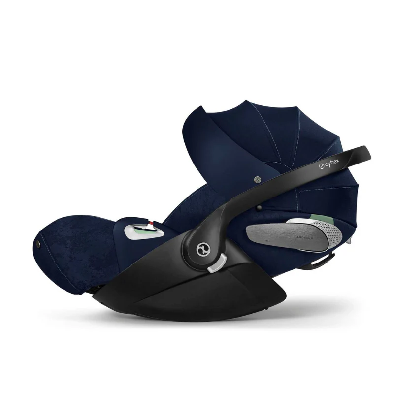 Cybex Cloud T i-Size Plus Babyschale Rebellious Luxury Denim Blue - Image 3