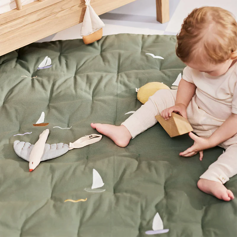 Dear April Bestickte Spielmatratze 'Meri' Sailboats - Image 2