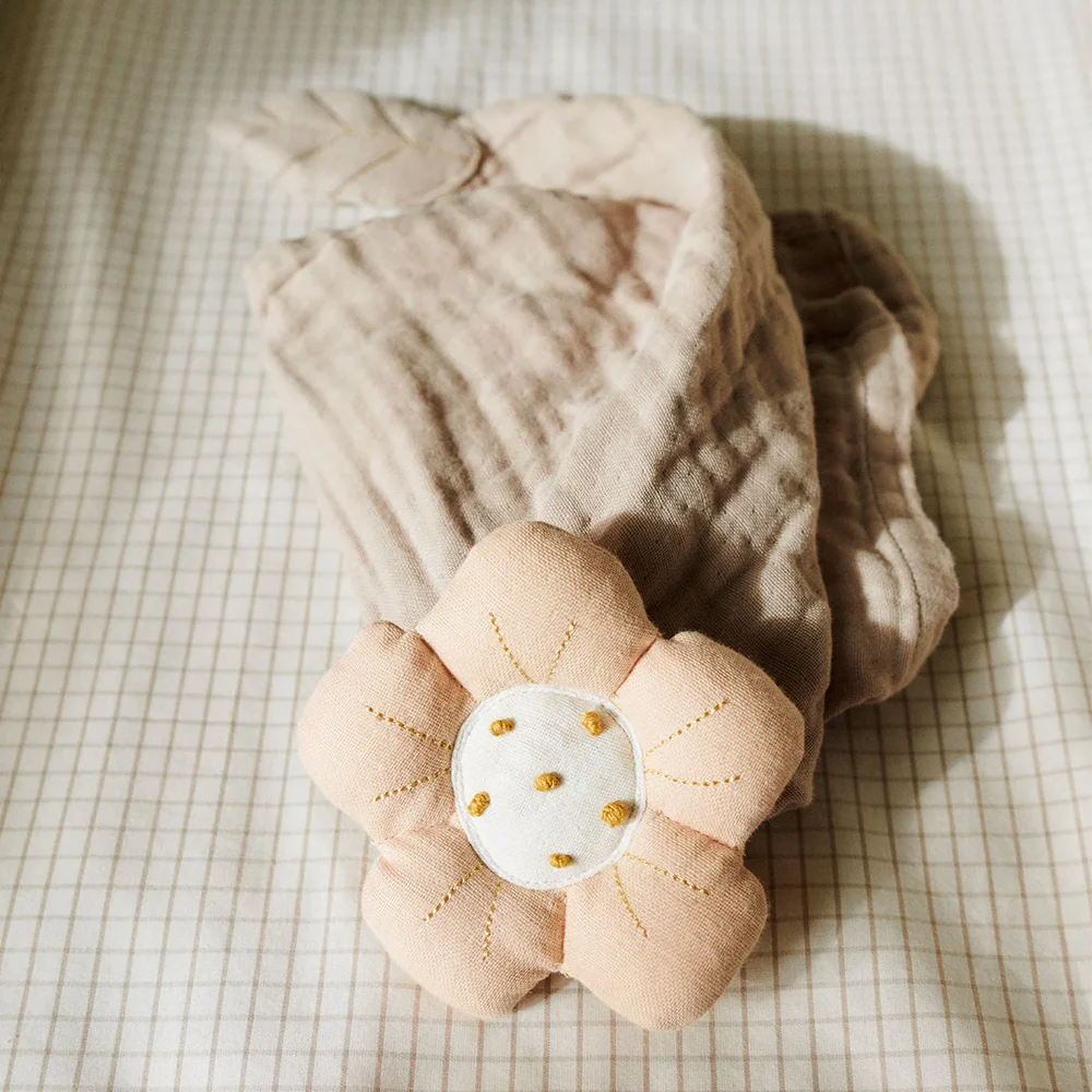 Dear April Musselin Kuscheltuch 'Fleur' Little Mouse - Image 2