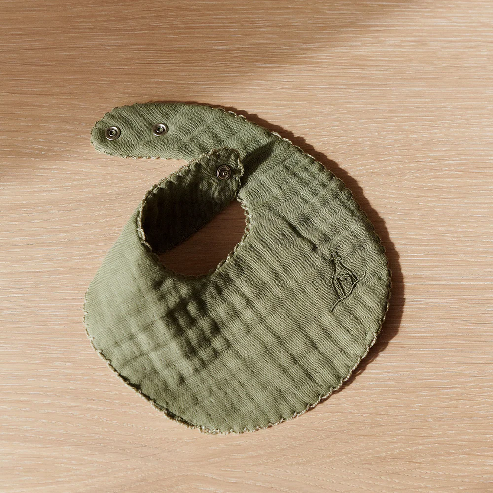 Dear April Musselin Lätzchen 2er-Set 'Koa' Forest Green/Little Mouse - Image 3