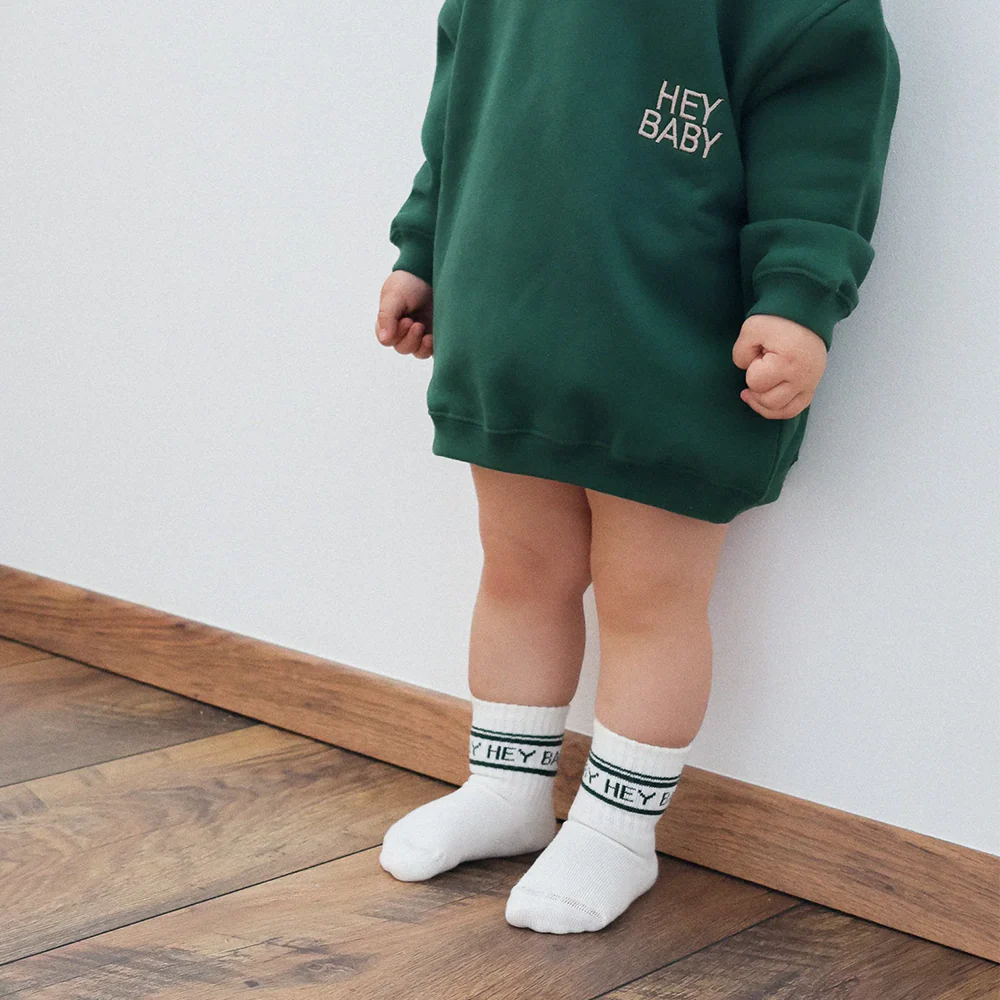 Famvibes Baby Socken 'Hey Baby' Grün - Image 4