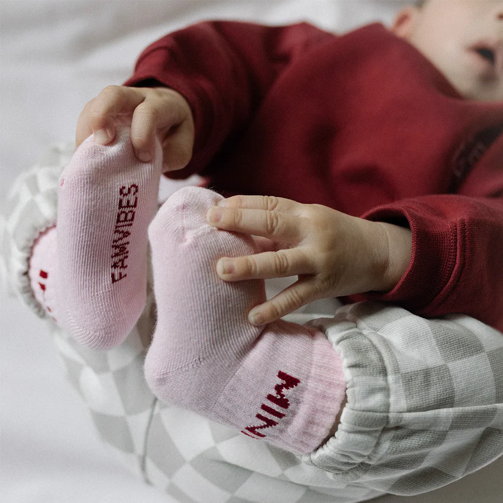 Famvibes Socken für Erwachsene 'Mommy' Rosa - Image 4