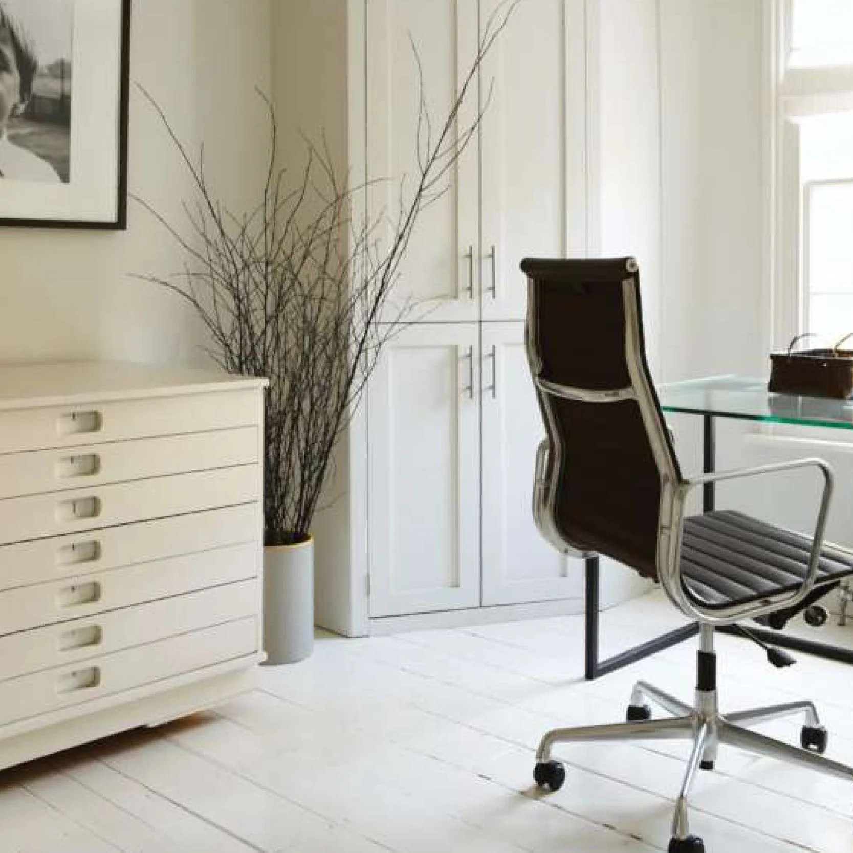 Farrow & Ball  Estate Emulsion  All White 2005 - Image 3