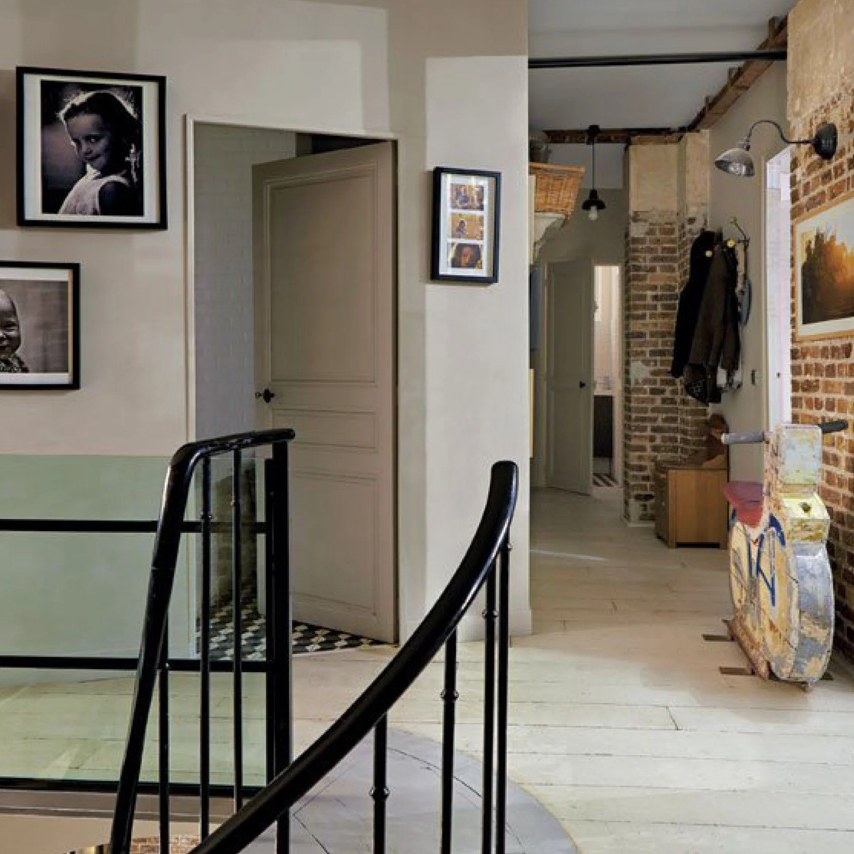 Farrow & Ball  Estate Emulsion  Shaded White 201 - Image 2