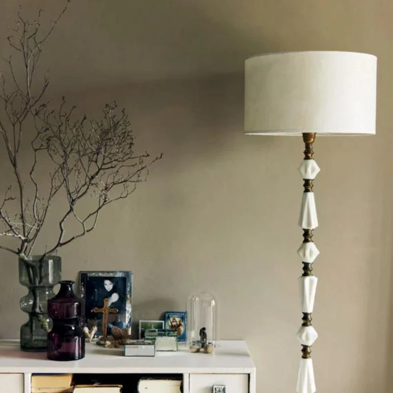 Farrow & Ball  Modern Emulsion  Light Gray 17 - Image 2