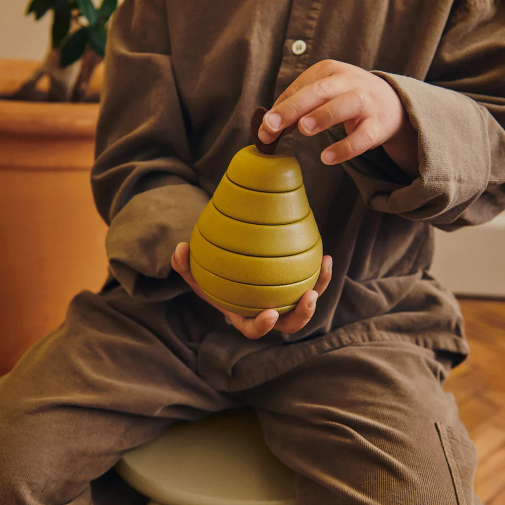 Ferm Living Stapelspielzeug 2er Set 'Apple and Pear' - Image 6