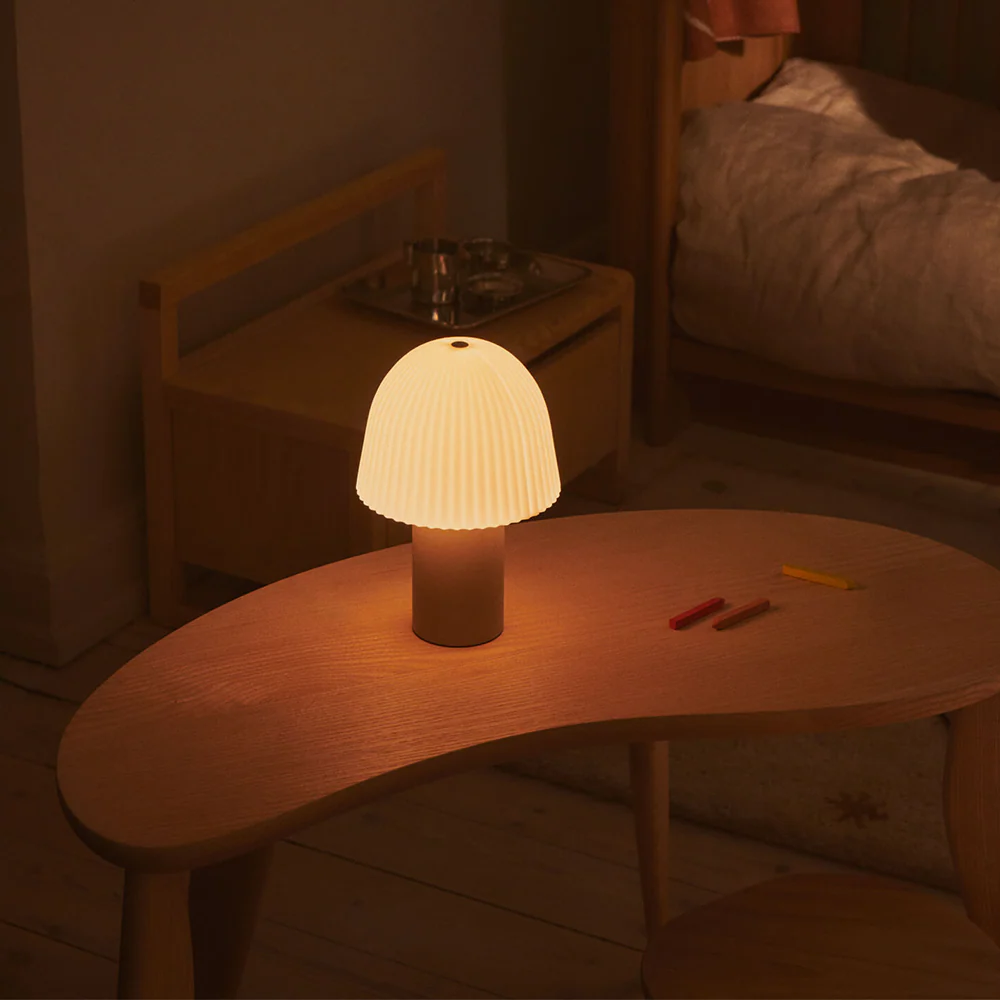 Ferm Living  Tisch für Kinder 'Feve' Natural Ash - Image 3