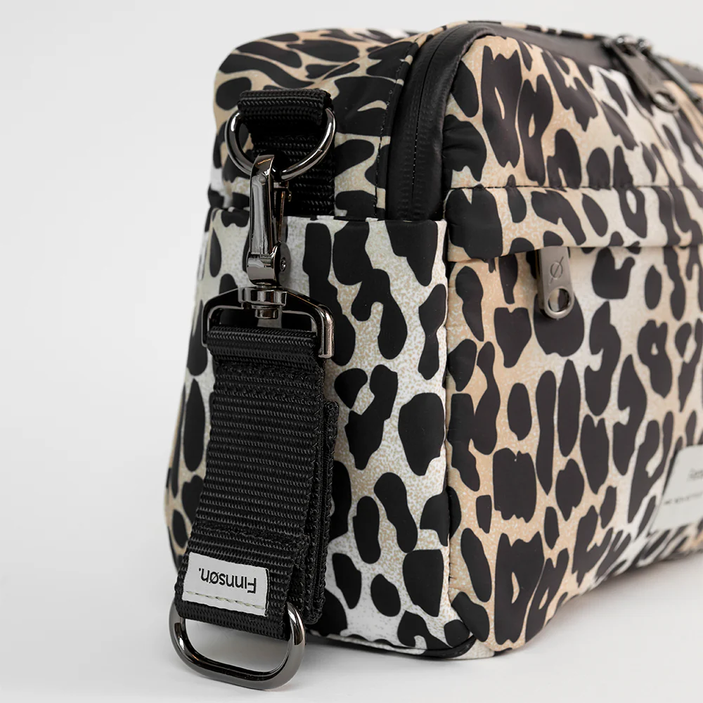Finnsøn  Eco Kinderwagen Organizer mit Kinderwagenclips 'FRIDA' Leopard - Image 7