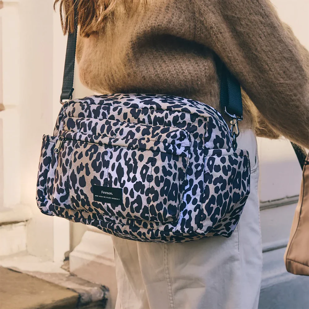 Finnsøn  Eco Oversized Kinderwagen Organizer mit Kinderwagenclips 'FREYA'  Leopard - Image 5