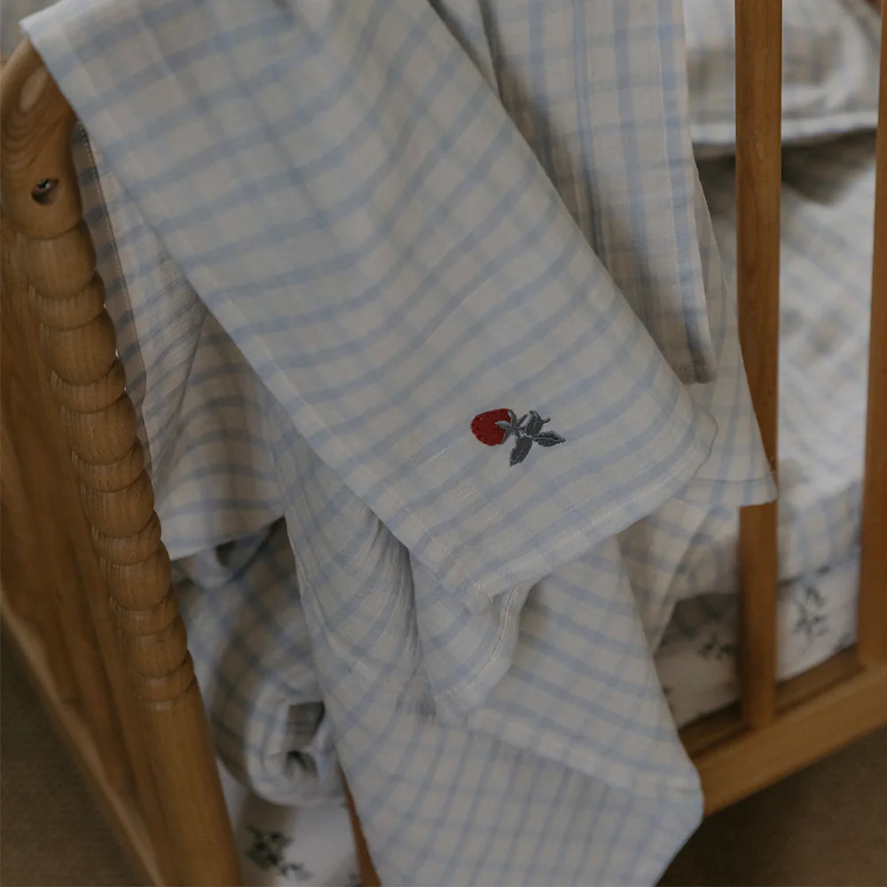 Garbo & Friends Musselin Swaddle  Gingham Sky Blue - Image 2