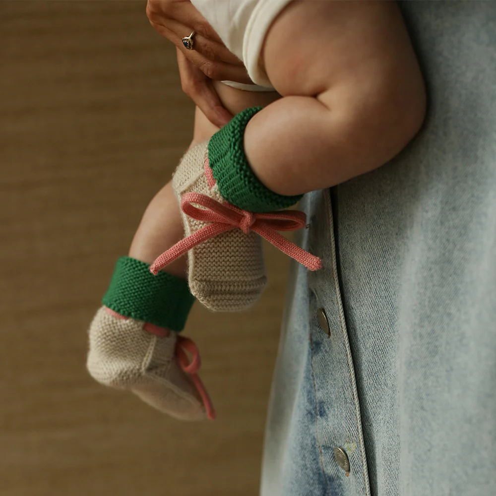 Hvid  Baby Strickschuhe Booties  Cotton Cream/Grass - Image 2