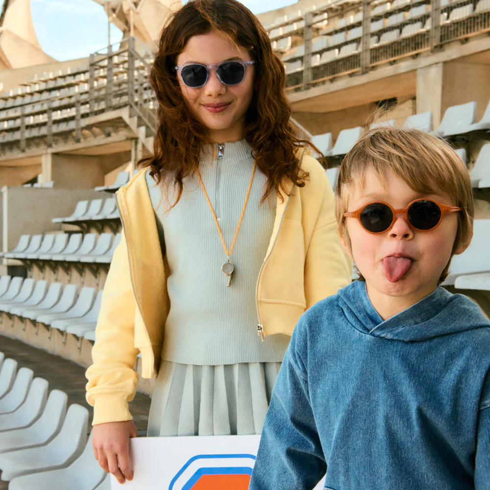 Izipizi  Kinder Sonnenbrille 'Stadium' #D 9-36 Monate Orange Smash - Image 2