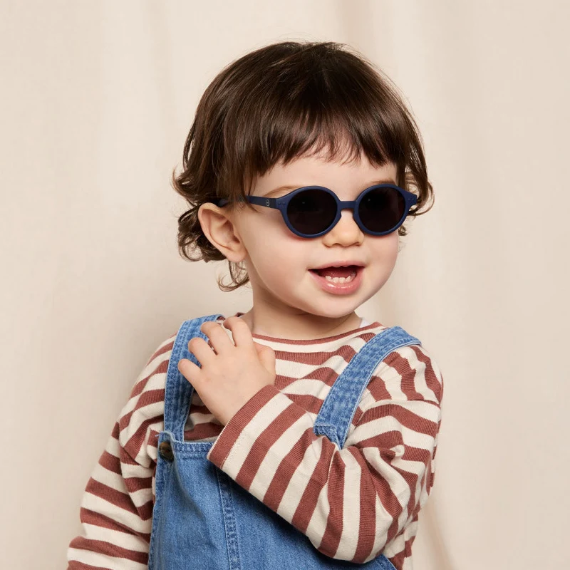 Izipizi  Kinder Sonnenbrille 'Sun Baby' 0-9 Monate  Denim Blue - Image 2