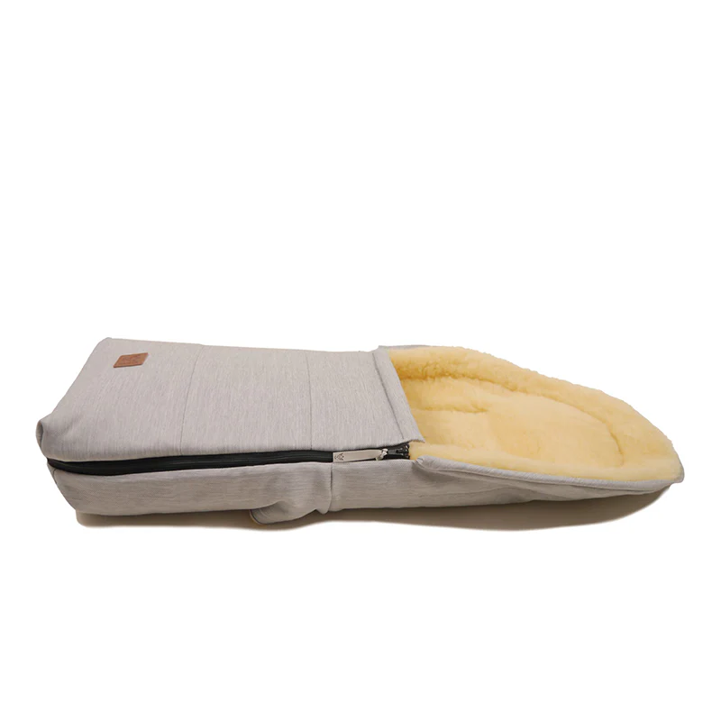 Kaiser  Lammfell Fusssack 'Emma' für Babyschale/Babywanne  Denim Light Grey - Image 3