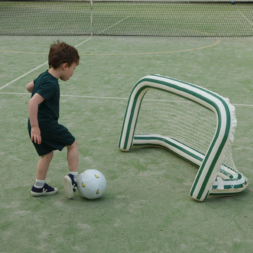 Konges Sløjd  Aufblasbares Tor mit Ball Green Stripe - Image 6