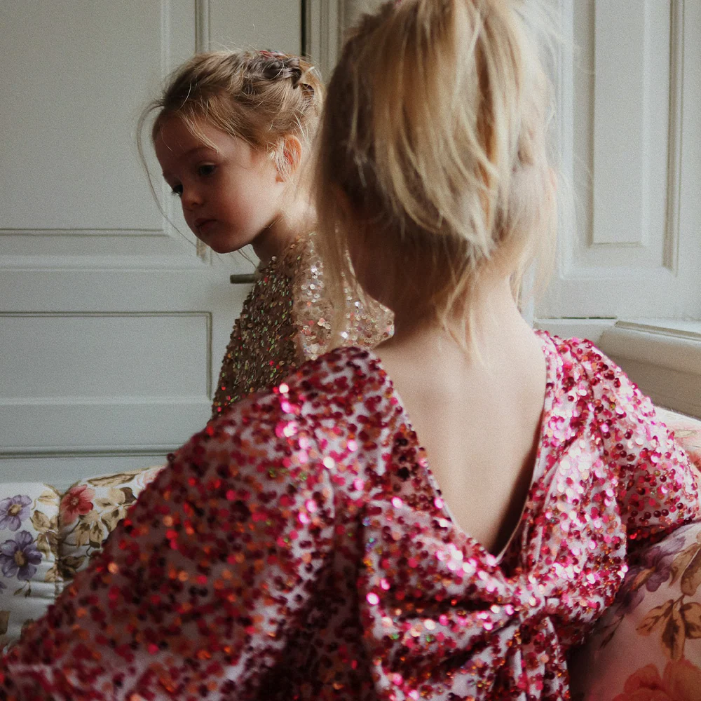 Konges Sløjd Pailletten-Kleid 'Lila Bow' Sparkling Sangria - Image 8