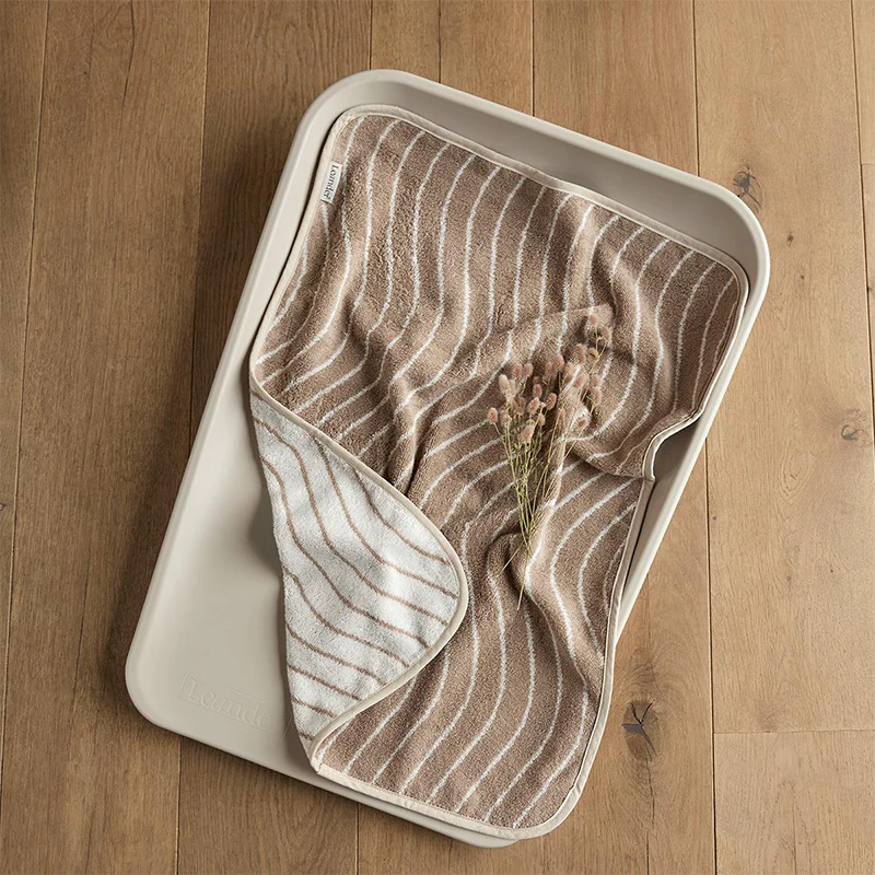 Leander  Matty Topper Bio-Baumwolle 'Woodland' für Wickelkissen  Cappuccino - Image 4