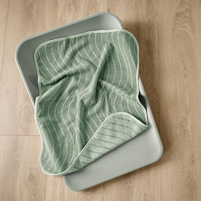 Leander  Matty Topper Bio-Baumwolle 'Woodland' für Wickelkissen  Sage Green - Image 2