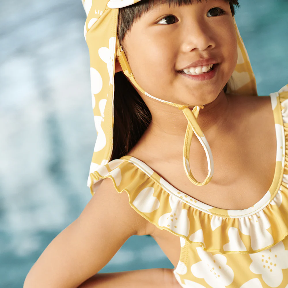 Liewood  UV-Badeanzug 'Kallie' Flower/Lemon Yellow - Image 4