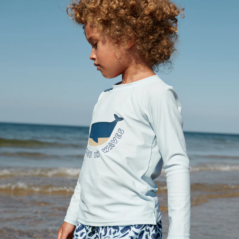 Liewood UV-Badeshirt 'Noah' It Comes In Waves/Pure Sky - Image 2