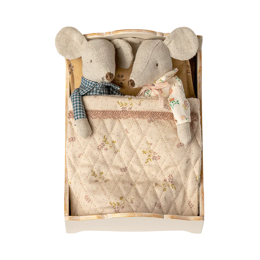 Maileg Bett 'Maus'  Off White - Image 2