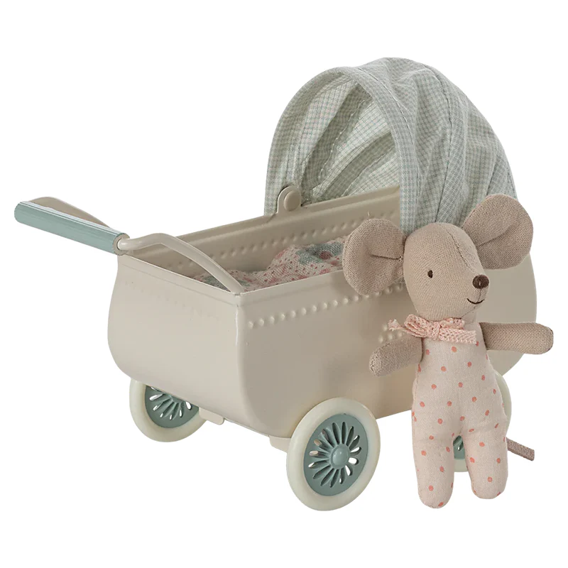 Maileg  Kinderwagen mit Babymaus Mint - Image 2