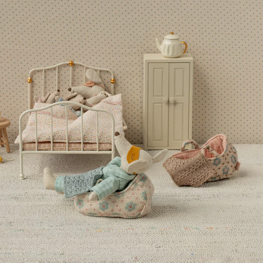 Maileg  Tragekorb für Babymaus Rose - Image 2