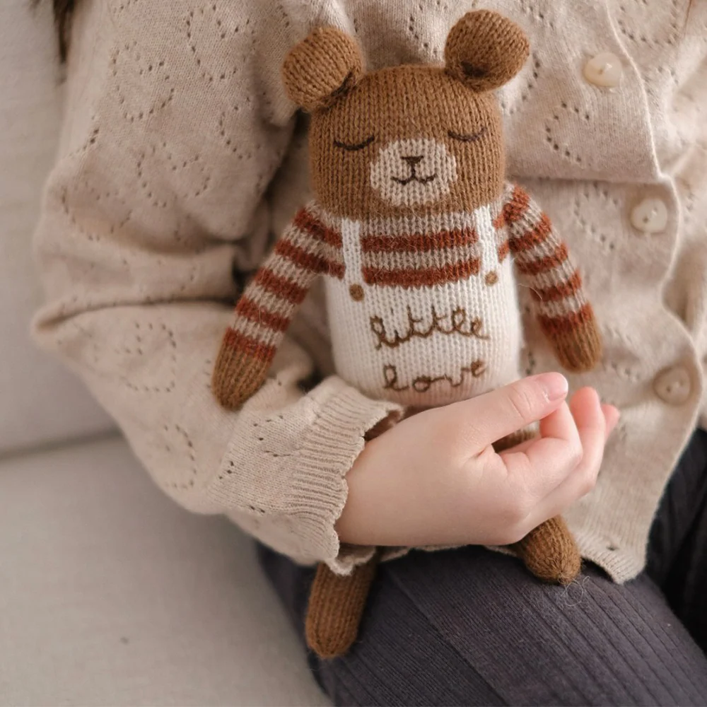 Main Sauvage  Strickkuscheltier 'Teddy' Little Love - Image 2