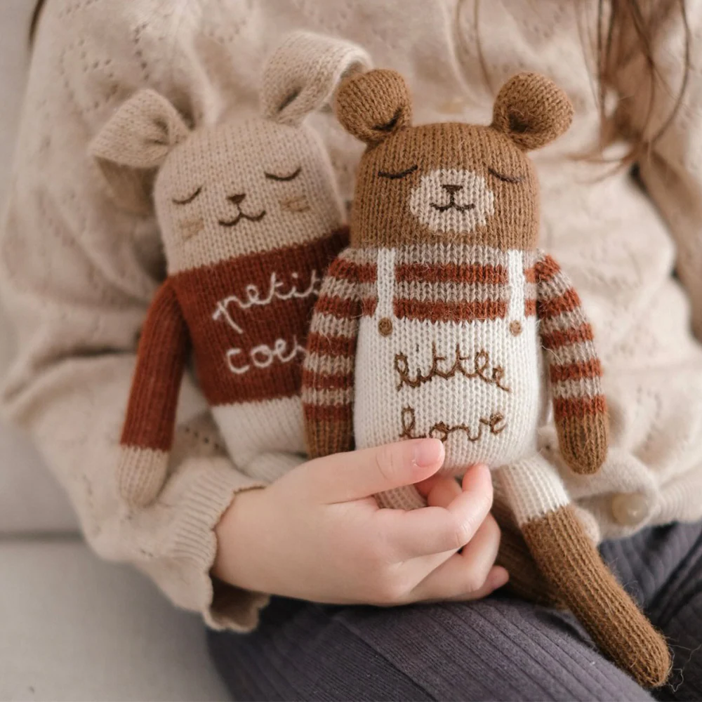 Main Sauvage  Strickkuscheltier 'Teddy' Little Love - Image 4