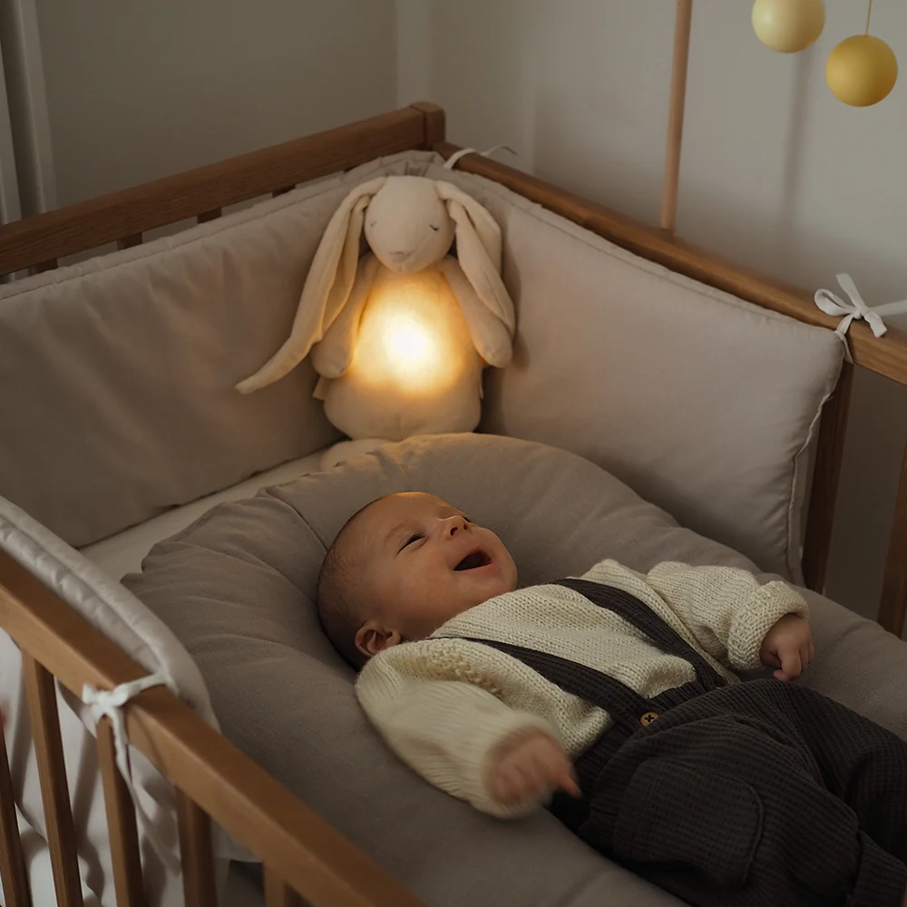 Moonie Kuscheltier Hase mit Licht 'Organic Humming Bunny' Sand - Image 6