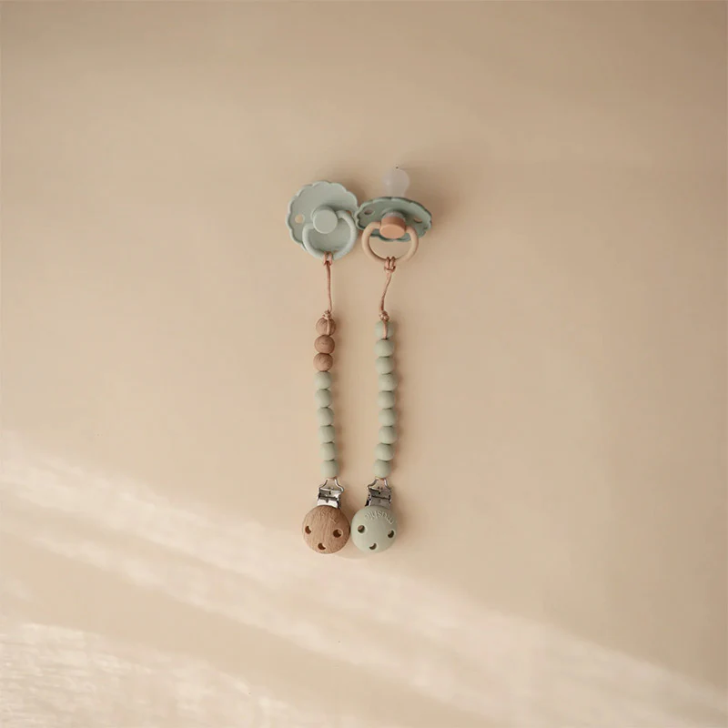 Mushie  Schnullerkette 'Eva'  Sage - Image 3