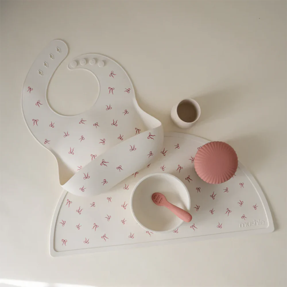 Mushie  Silikon Lätzchen  Bows - Image 3