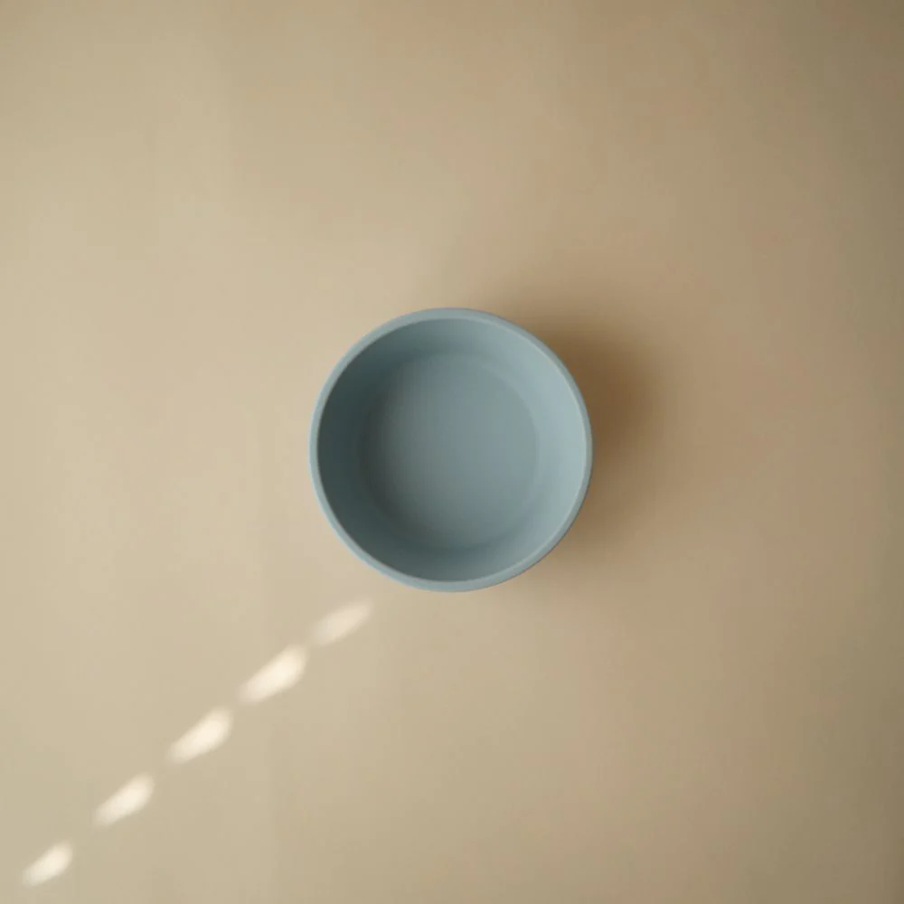 Mushie Silikon Schüssel mit Saugnapf Powder Blue - Image 2