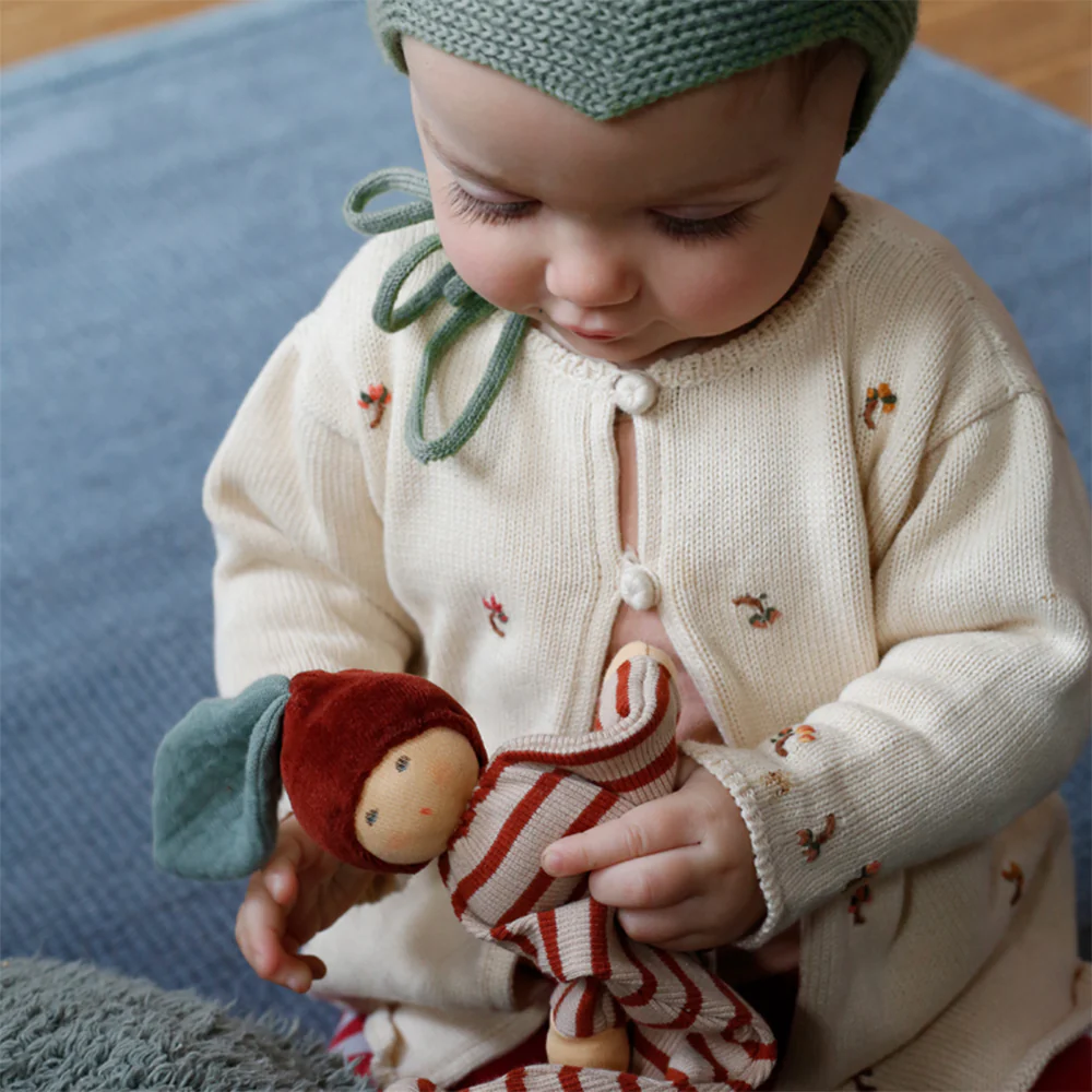 Nanchen Natur Greifling 'Kastanienbaby' - Image 2