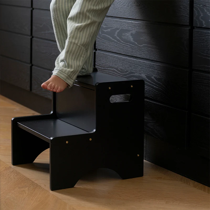 Nofred Tritthocker 'Form' Black - Image 2