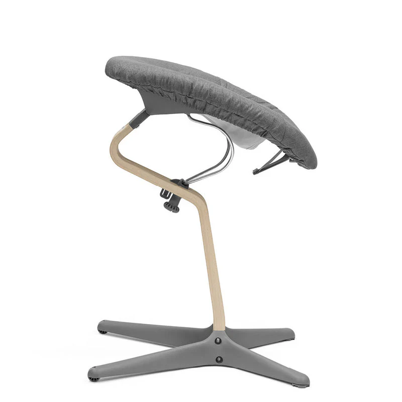 Ausstellungsstück Stokke®  Hochstuhl Nomi® Babyaufsatz Grey/Pink - Image 9