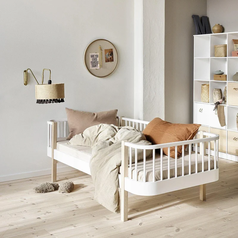 Oliver Furniture  Original Bettsofa Wood 90 x 200 cm  Weiss/Eiche - Image 2