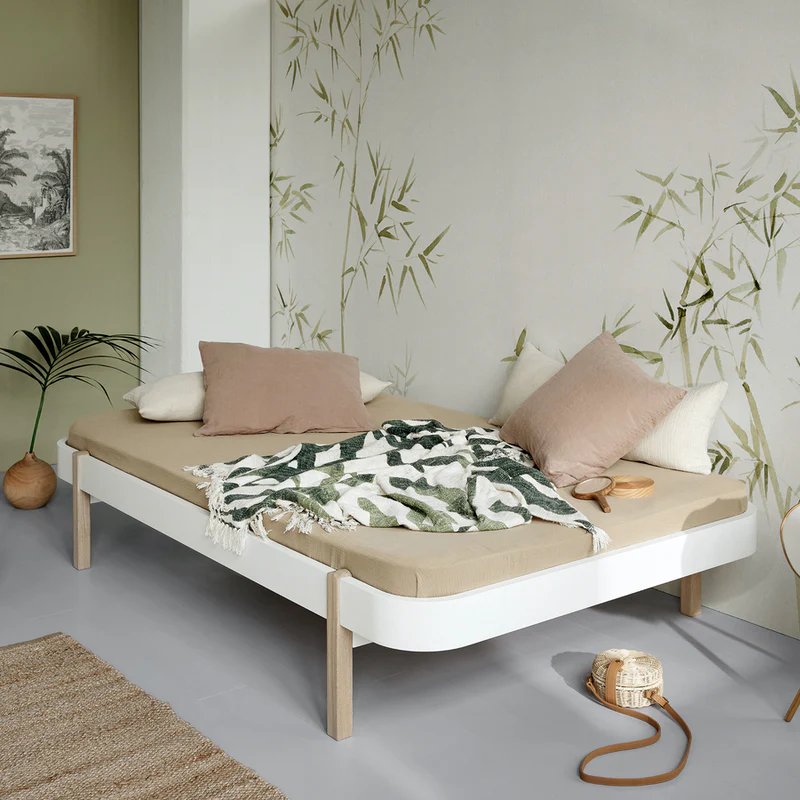Oliver Furniture  Wood Lounger Bett 120 x 200 cm  Weiss/Eiche - Image 4