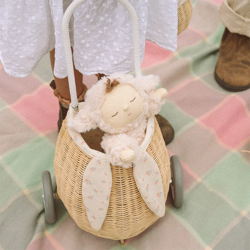 Olli Ella Puppe Cozy Dinkum 'Lamby Pookie' Vanilla - Image 2