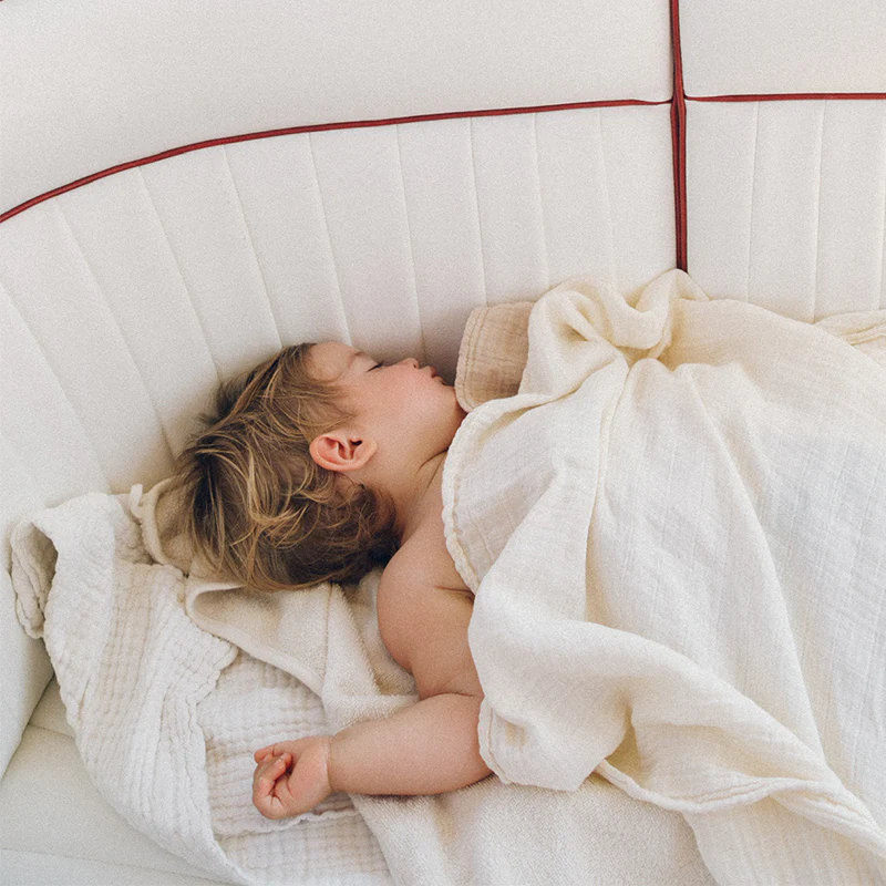 Petit Stellou  Mulltuch Nooshi Blanket  Milk - Image 4