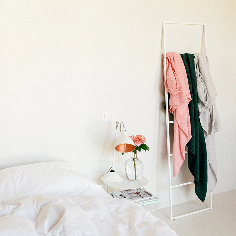 Petit Stellou  Mulltuch Nooshi Blanket  Moonshine - Image 4