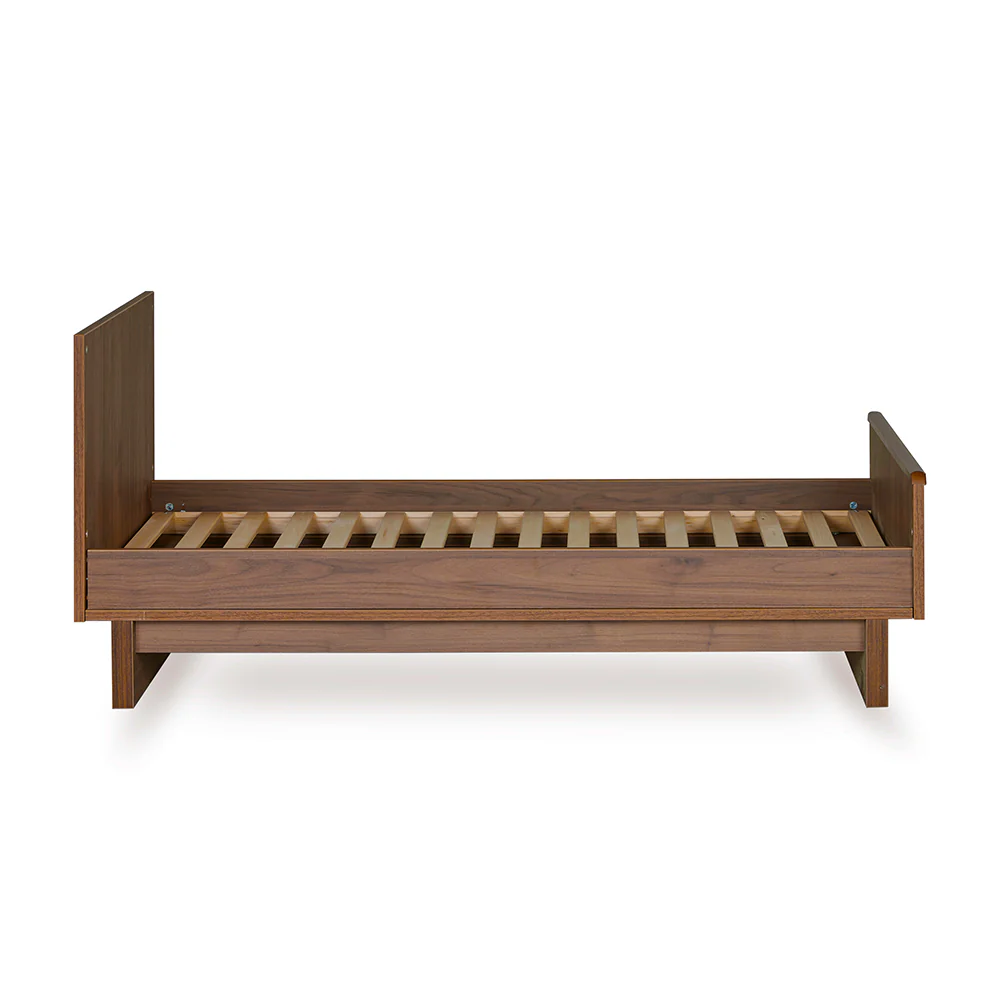 Quax Babybett- und Kinderbett 70 x 140 'Kyo' Walnut - Image 5