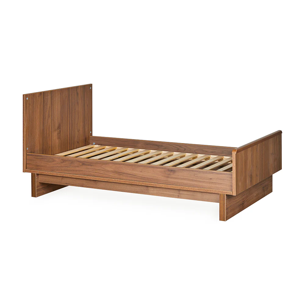 Quax Babybett- und Kinderbett 70 x 140 'Kyo' Walnut - Image 7