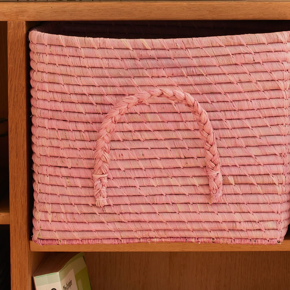 Rice rechteckiger Aufbewahrungskorb mit Griffen 'Raffia' Soft Pink - Image 3